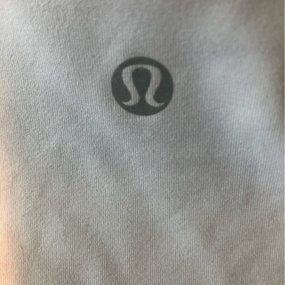 NWOT Lululemon Athletica size 0 Black and  White tank - Picture 12 of 12